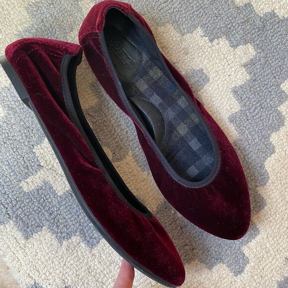 Born Rozalee Ballet Flat Women 8.5 Garnet Burgundy Red Cranberry Velvet Comfort - Picture 2 of 9